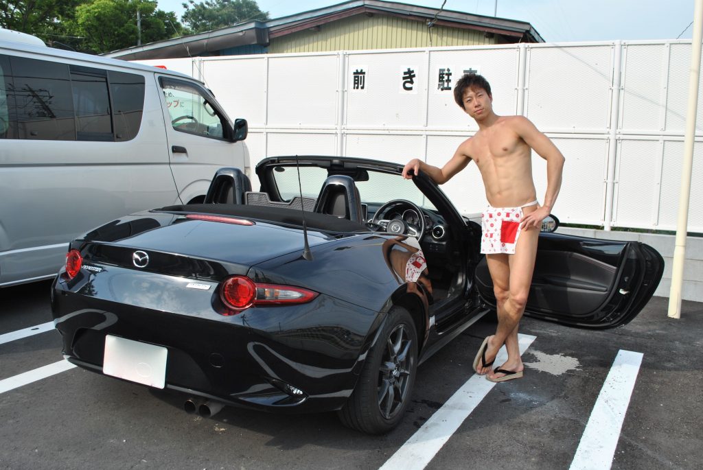 fundoshiman-with-roadstar