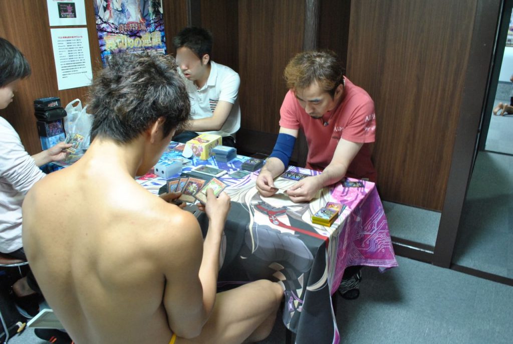 fundoshi-duealist-playing-3