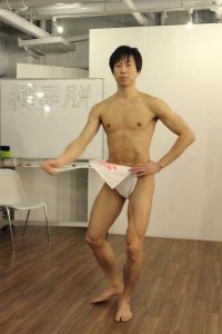 fundoshigentleman-putting-off-fundoshi