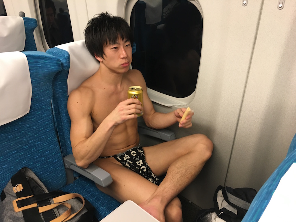 fundoshigentleman-shinkansen-5
