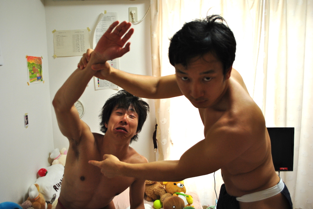 fundoshimuscleman-showing-armpit-of-fundoshigentleman