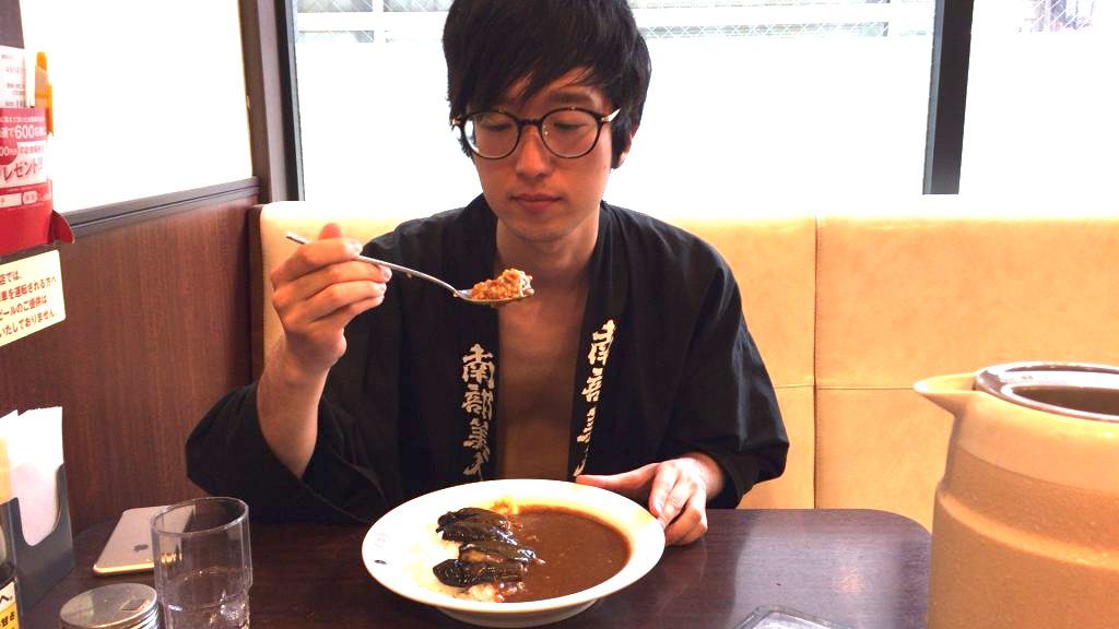 fundoshi-socrates-eating-5spicycurry-with-5sweet-topping-1