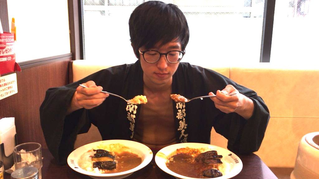 fundoshi-socrates-eating-bothe-sweetandhotcurry-1