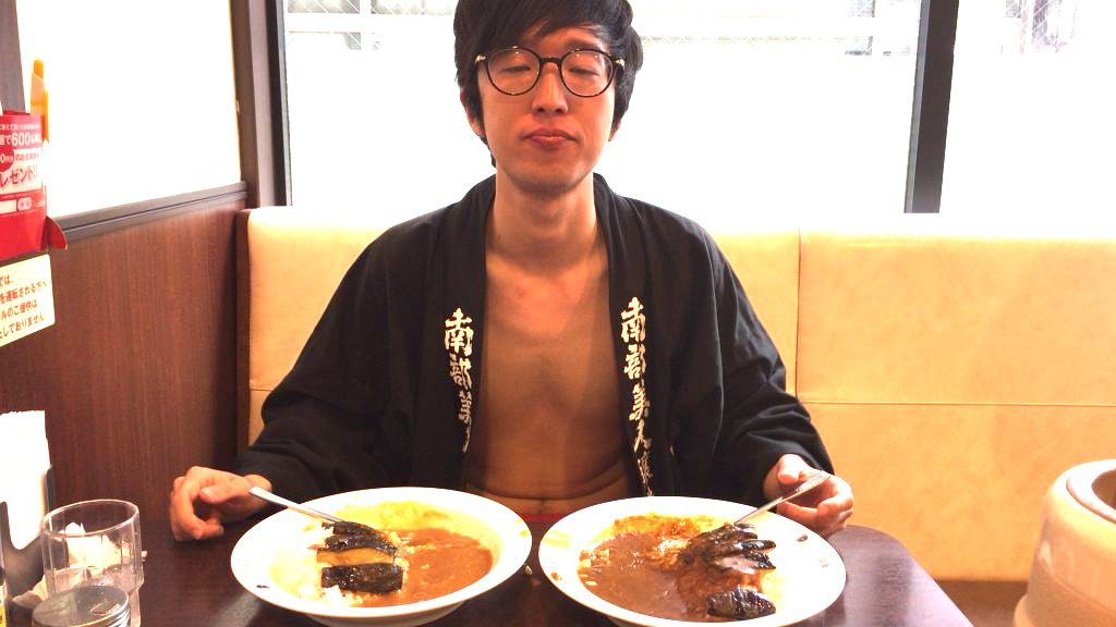 fundoshi-socrates-eating-bothe-sweetandhotcurry-4