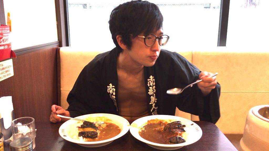 fundoshi-socrates-eating-spicycurry-3
